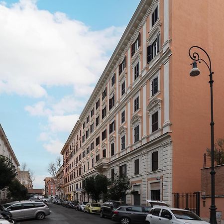 Terme Di Traiano Apartment - 10 Min Dal Colosseo Рим Экстерьер фото
