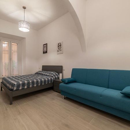 Terme Di Traiano Apartment - 10 Min Dal Colosseo Рим Экстерьер фото