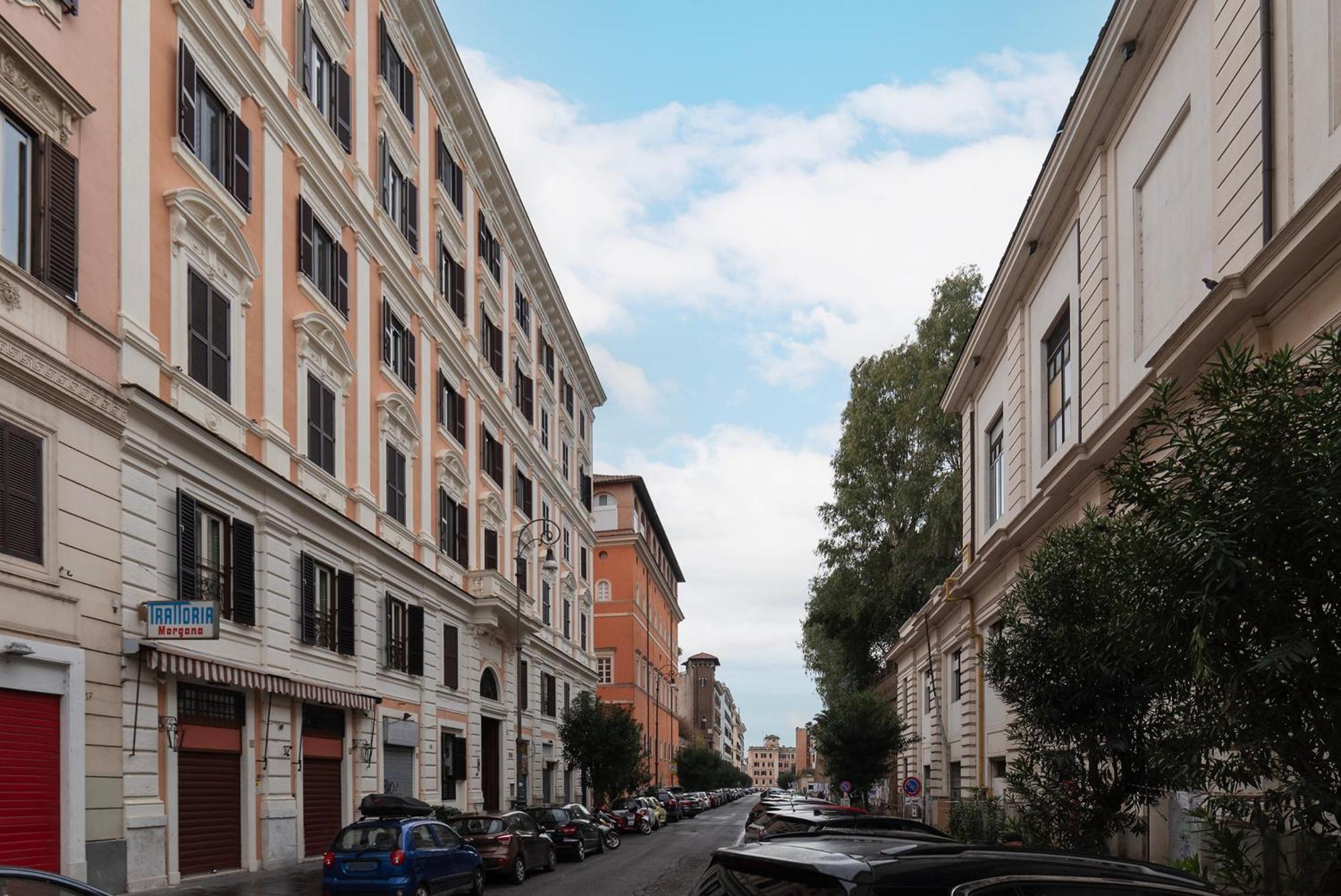 Terme Di Traiano Apartment - 10 Min Dal Colosseo Рим Экстерьер фото