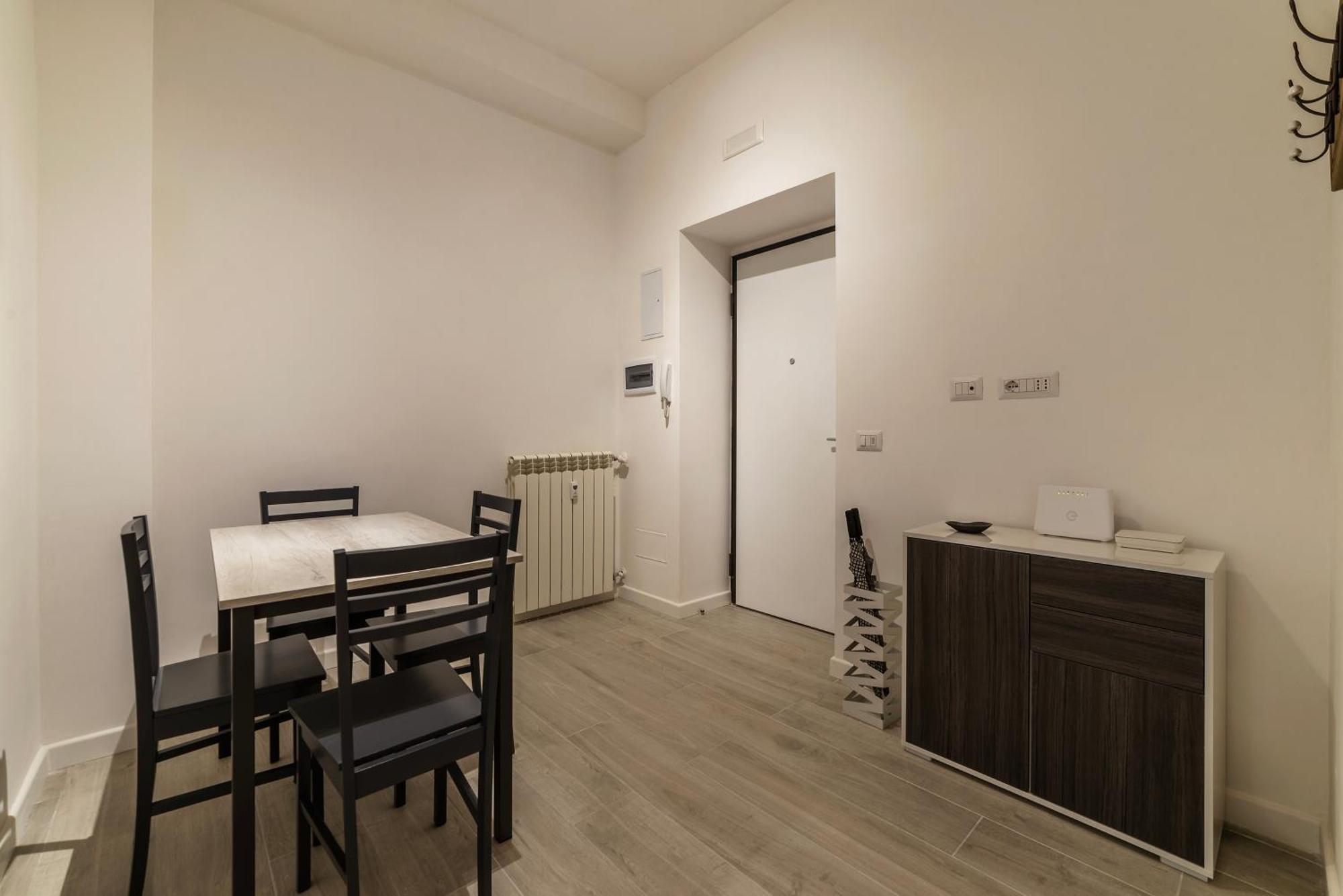 Terme Di Traiano Apartment - 10 Min Dal Colosseo Рим Экстерьер фото